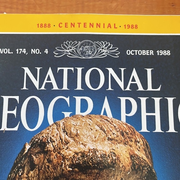 NWOT Collectible Vintage National Geographic Centennial October 1988 Vol 174 #4 - Picture 5 of 16